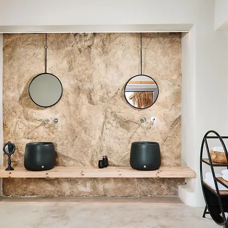 Chrysalis Boutique - Adults Only Hotel